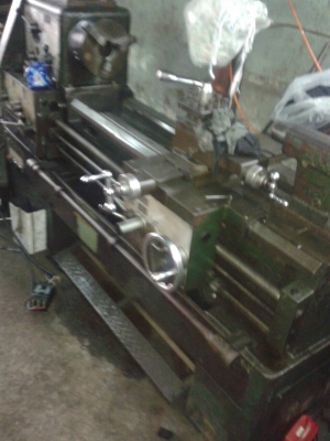 เครื่องกลึงLI-TAI