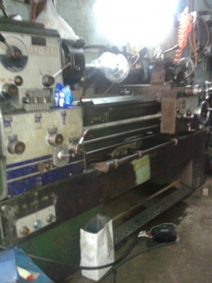 เครื่องกลึงLI-TAI