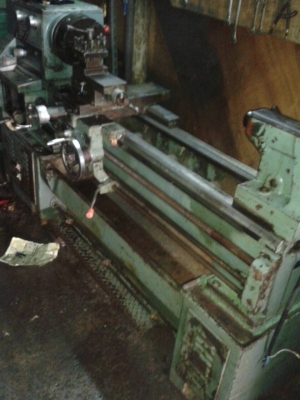 เครืองกลึงรุ่นG1000AS