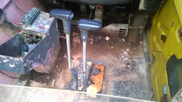 pc200-3 คอนโทนสั้น รถแห้งทั้งคันไม่มีเยิ้ม เอวแน่น เครื่องแน่น ปั้มแน่น รถแรงดีไม่โหลด.. pc200-3 คอนโทนสั้น รถแห้งทั้งคันไม่มีเยิ้ม เอวแน่น เครื่องแน่น ปั้มแน่น รถแรงดีไม่โหลด..