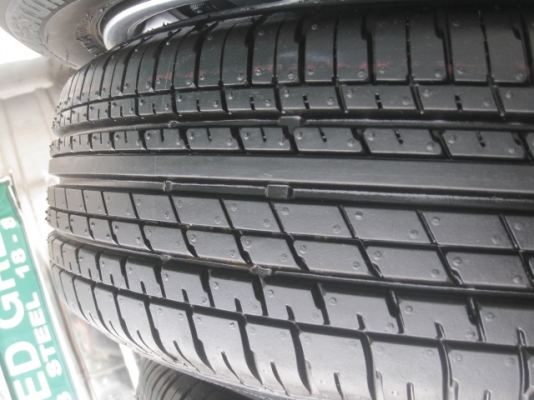 ขายกะทะล้อป้ายแดง city 15" 4h100 ยาง Bridgestone turanza er370 175/65r15 ยางผลิตสัปดาห์ที่ 41 ปี 13 ตุ่มและสีที่หน้ายางมีทุกเส้นครับ  สนใจติดต่อเล็กคลองสามครับ (081-3747940)
