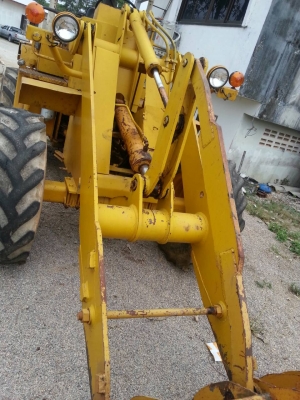 รถตักเลี้ยวเอง KOMATSU 507 ต่อแขนแล้ว รถสวย แห้ง สภาพดี