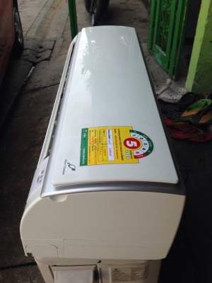 **** ขายแอร์ HITACHI 13000 BTU สภาพสวย ****