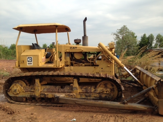 ขาย แทรกเตอร์ CAT D5B 44.v เอกสารเล่มทะเบียน หรือให้เช่า ขาย แทรกเตอร์ CAT D5B 44.v เอกสารเล่มทะเบียน หรือให้เช่า