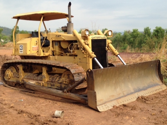 ขาย แทรกเตอร์ CAT D5B 44.v เอกสารเล่มทะเบียน หรือให้เช่า