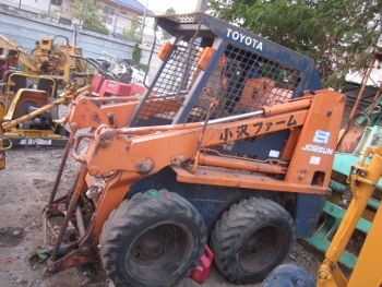 ขาย- รถตักล้อยาง TOYATA SDK8 มือสองญี่ปุ่น