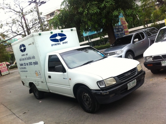 ขาย ISUZU ปี2002 ตู้เเห้ง สภาพดี เครื่อง 2500 Turbo คัสซีสวยจัด
