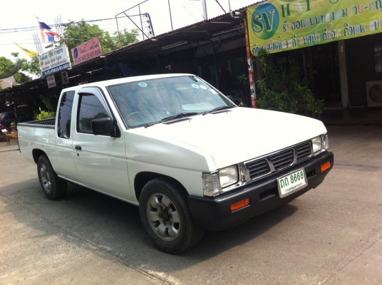 ขาย NISSAN BIG-M ปี95 เครื่อง BD25 ฝาเเดง ปี95