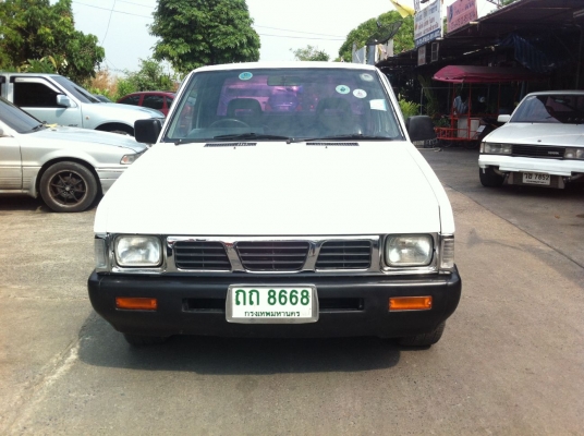 ขาย NISSAN BIG-M ปี95 เครื่อง BD25 ฝาเเดง ปี95