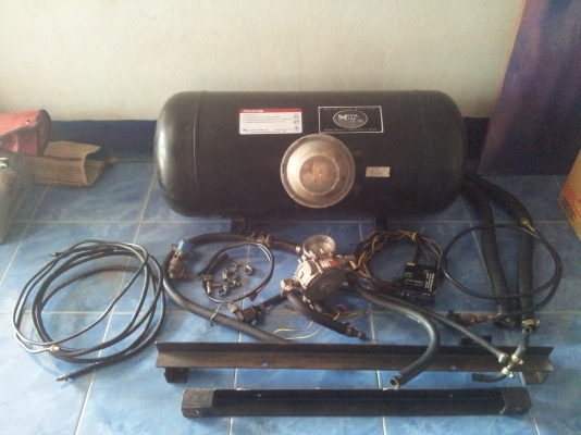 ขายชุดแก็สมือสองอุปกรณ์ครบพร้อมถัง ๆ 4,700