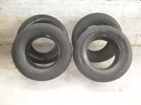 ยาง บริสโตน 245/70R16ปี11 สวยๆ 4 เส้น ราคา 2800 บาท