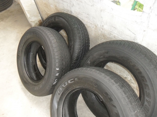 ยาง บริสโตน 245/70R16ปี11 สวยๆ 4 เส้น ราคา 2800 บาท
