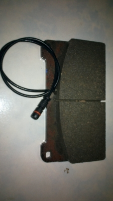 ขายผ้าเบรค Mercedes Benz