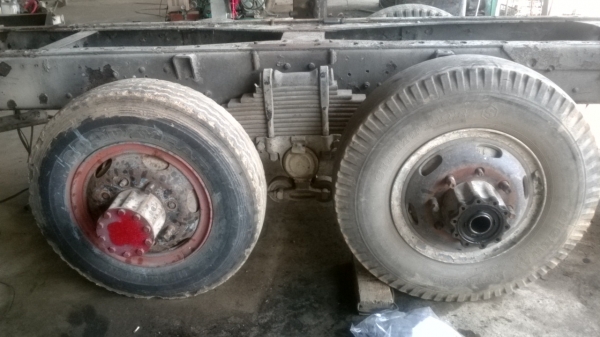 ชุดเพลาโบกี้ แหนบ ก้านลูกหมาก เสื้อเพลาครบชุด ของอีซูซุเดกก้า