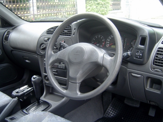 ขาย MITSUBISHI LANCER 1.6 GLXi ปี 2001 เกียร์ออโต้ สภาพดีมากๆ