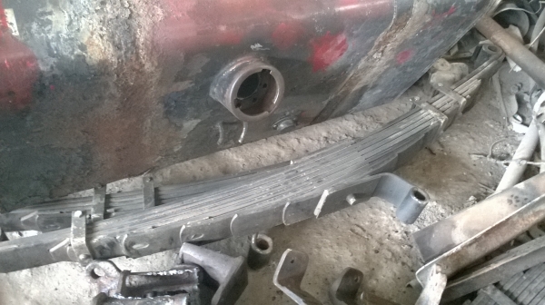 แหนบ 8 ซม.  ROCKY