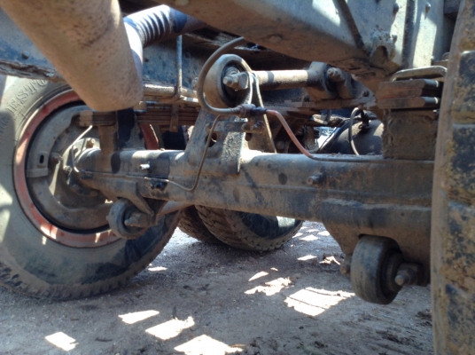 ขายเทเลอร์ 10 ล้อหัวยาวเพลาเดียว เครื่อง HO7C 180 แรงม้า เกียร์ HO ช่วงล่างร็อคเล็กลูกหมากร้อย พวงมาลัยพาวเวอร์ ทะเบียนพร้อมโอน