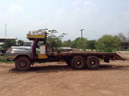 ขายเทเลอร์ 10 ล้อหัวยาวเพลาเดียว เครื่อง HO7C 180 แรงม้า เกียร์ HO ช่วงล่างร็อคเล็กลูกหมากร้อย พวงมาลัยพาวเวอร์ ทะเบียนพร้อมโอน