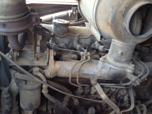 ขายเทเลอร์ 10 ล้อหัวยาวเพลาเดียว เครื่อง HO7C 180 แรงม้า เกียร์ HO ช่วงล่างร็อคเล็กลูกหมากร้อย พวงมาลัยพาวเวอร์ ทะเบียนพร้อมโอน