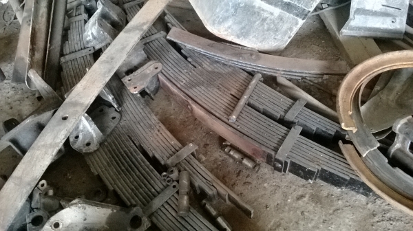 แหนบหลัง ฟูโซ่ พร้อมเต้าแหนบ ครบชุด