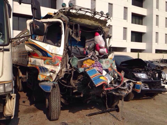 HINO MEGA. 260 สองเพลา กะบะดั๊ม จดทะเบียน 48 ราคา 1,050,000 บาท