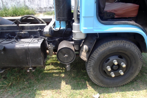 ISUZU NKR 88แรง ปี33 ยกหัวได้ ISUZU NKR 88แรง ปี33 ยกหัวได้