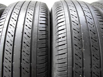 ขายยาง DUNLOP SP LT37 ปี3012(1ชุด) 215-65-16 ราคา 4,500