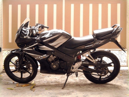 ขออนุญาติขาย HONDA CBR 150 ปี51 ตัวล่าสุด ลายไฟ สตา์ร์ทมือ