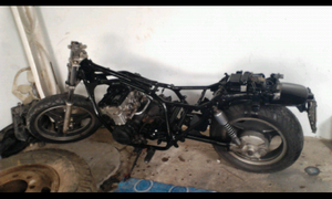 ขายซาก 400 CC ราคา 8700 บาท เอาไปทำอะไหล่ครับ