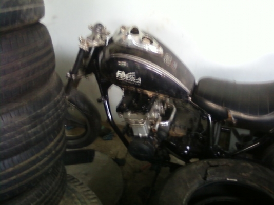 ขายซาก 400 CC ราคา 8700 บาท เอาไปทำอะไหล่ครับ