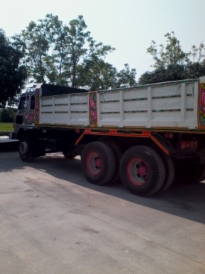 ลดแหลก! HINO 10ล้อดั๊ม 2เพลา พวงมาลัยเพาเวอร์ เบรคจิฟฟี่ แอร์หนาวรับปล่อย ออกพ่วงมาแล้ว ลดแหลก! HINO 10ล้อดั๊ม 2เพลา พวงมาลัยเพาเวอร์ เบรคจิฟฟี่ แอร์หนาวรับปล่อย ออกพ่วงมาแล้ว