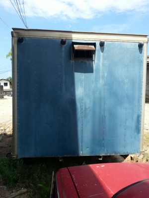 ตู้แห้ง2.2x5.5 ม.ยกลงจาก รถฮีโน่ สภาพดี ยังสวย ไม่มีสนิท ขายถูก....