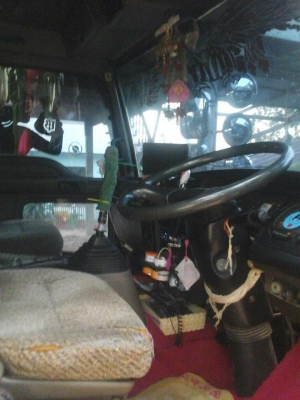 รถดั้มหกล้อisuzuเครื่อง195เบรคจิพฟี่เล่มทะเบียนพร้อม