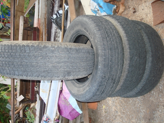 ขายยาง 245/70/16 บริสโตน H/T 840