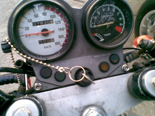 ขายbros400cc สำเนาทะเบียดีกว่าอินวอย ขายbros400cc สำเนาทะเบียดีกว่าอินวอย