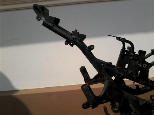 ขายโครงแคร๊งเครื่องเล่มพร้อมชุดโอน คาจิว่าสเตลล่า 115 โครงดีไม่มีผุแคร๊งเครื่องสมบูรณ์ ขาย 2800 บาท