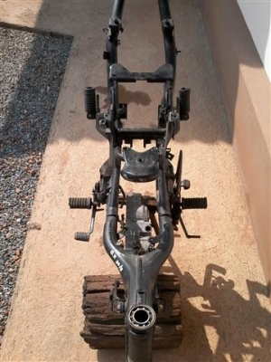 ขายโครงแคร๊งเครื่องเล่มพร้อมชุดโอน คาจิว่าสเตลล่า 115 โครงดีไม่มีผุแคร๊งเครื่องสมบูรณ์ ขาย 2800 บาท