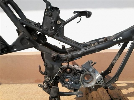 ขายโครงแคร๊งเครื่องเล่มพร้อมชุดโอน คาจิว่าสเตลล่า 115 โครงดีไม่มีผุแคร๊งเครื่องสมบูรณ์ ขาย 2800 บาท