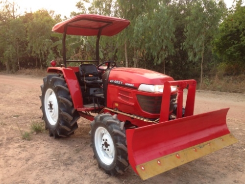 ยันม่าร์ 45 แรง 922ชม. สภาพดีเอกสารพร้อมโอน 400,000 ครับ