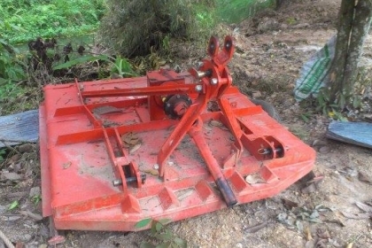 ขายด่วน!!  !ที่ตัดหญ้า รถไถ 27,000