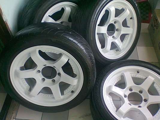 แม็กพร้อมยางขอบ 17 ครบชุด 4 เส้น