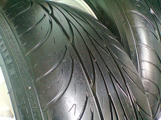 แม็กพร้อมยางขอบ 17 ครบชุด 4 เส้น