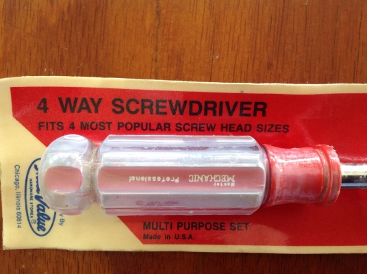 ขายไขควง 4 Way Screwdriver ใหม่ยังอยู่ในแพค