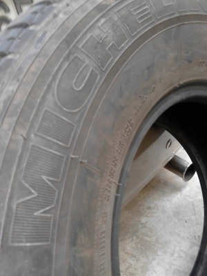 215R14  MICHELIN XCD มี 2 เส้น  TEL.081-427-3941