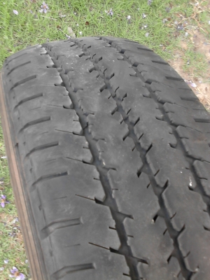 215R14  MICHELIN XCD มี 2 เส้น  TEL.081-427-3941