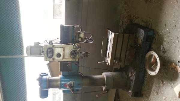 ขายแท่นใส 36 นิ้วจำนวน 3 เครื่องๆละ90,000 บาทเรื่องปาดหน้า 1 เครื่อง 250,000 บาทเครื่องปาดข้าง 250,000 บาท เครื่องดับเบิ้ลคอรั่ม 1 เครื่อง 320,000 บาทเครื่องเจาะเรเดียล 1 เครื่อง 90,000 บาทอง230,000