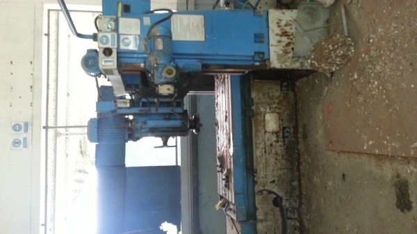 ขายแท่นใส 36 นิ้วจำนวน 3 เครื่องๆละ90,000 บาทเรื่องปาดหน้า 1 เครื่อง 250,000 บาทเครื่องปาดข้าง 250,000 บาท เครื่องดับเบิ้ลคอรั่ม 1 เครื่อง 320,000 บาทเครื่องเจาะเรเดียล 1 เครื่อง 90,000 บาทอง230,000