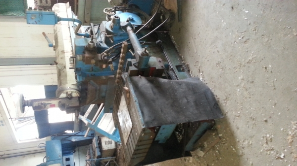 ขายแท่นใส 36 นิ้วจำนวน 3 เครื่องๆละ90,000 บาทเรื่องปาดหน้า 1 เครื่อง 250,000 บาทเครื่องปาดข้าง 250,000 บาท เครื่องดับเบิ้ลคอรั่ม 1 เครื่อง 320,000 บาทเครื่องเจาะเรเดียล 1 เครื่อง 90,000 บาทอง230,000