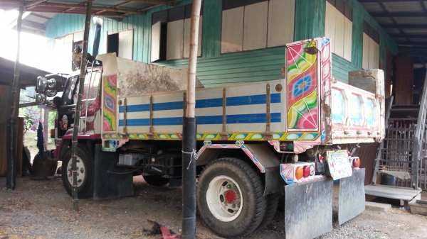 ขายหกล้อดั้มพ์ ร็อคกี้ เครื่อง 220 ขายหกล้อดั้มพ์ ร็อคกี้ เครื่อง 220