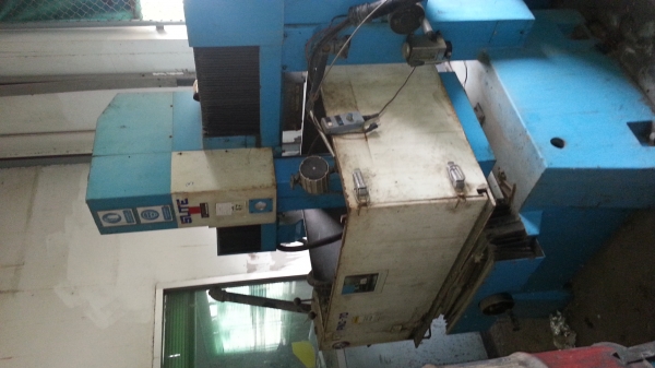 ขายเครื่อง EDM (สปาร์ค)จำนวน 4 เครื่องราคาเครื่องละ150,000 บาทไวคัท 1เครื่อง 100,000 บาท